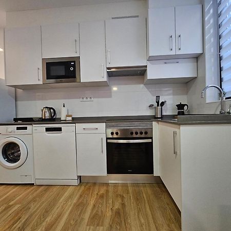 Apartamentos Aptio Овьедо Экстерьер фото