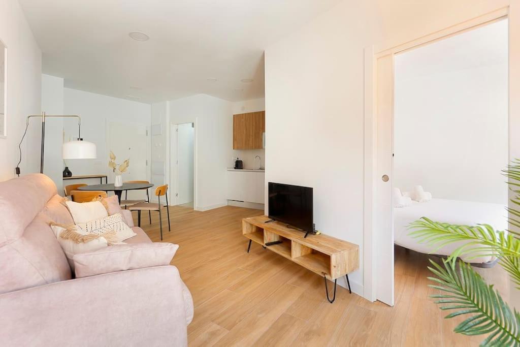 Apartamentos Aptio Овьедо Экстерьер фото