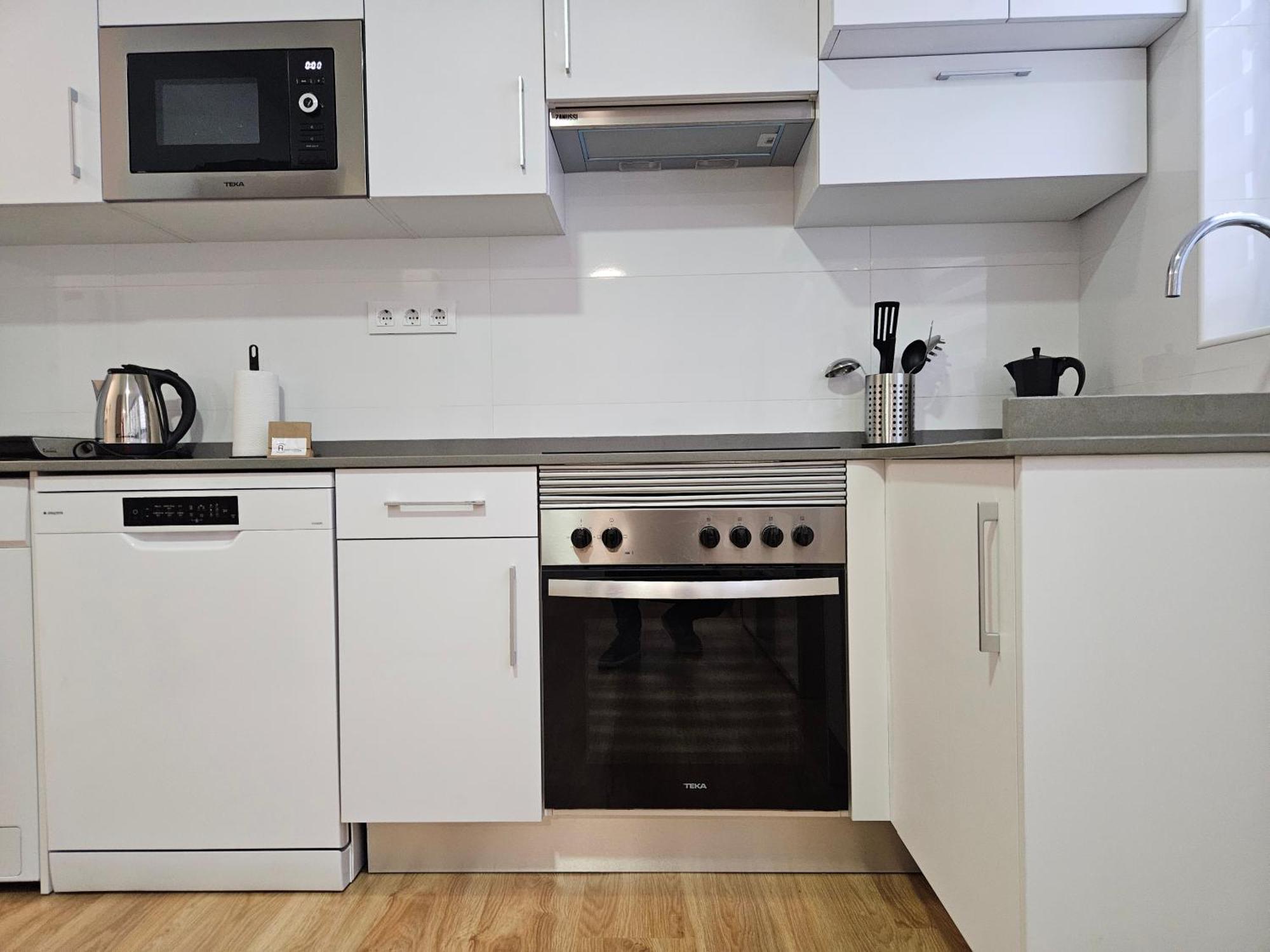 Apartamentos Aptio Овьедо Экстерьер фото