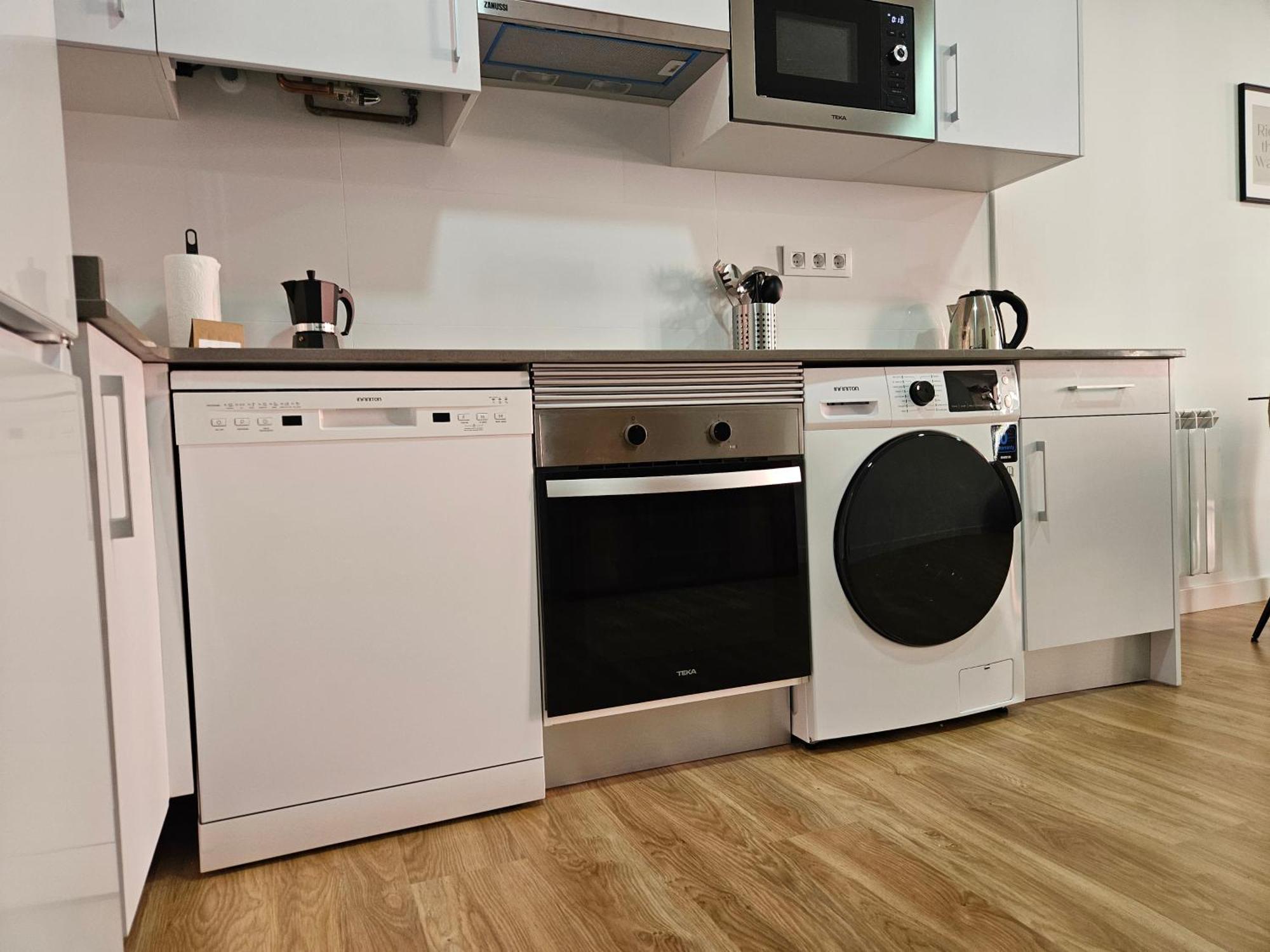 Apartamentos Aptio Овьедо Экстерьер фото