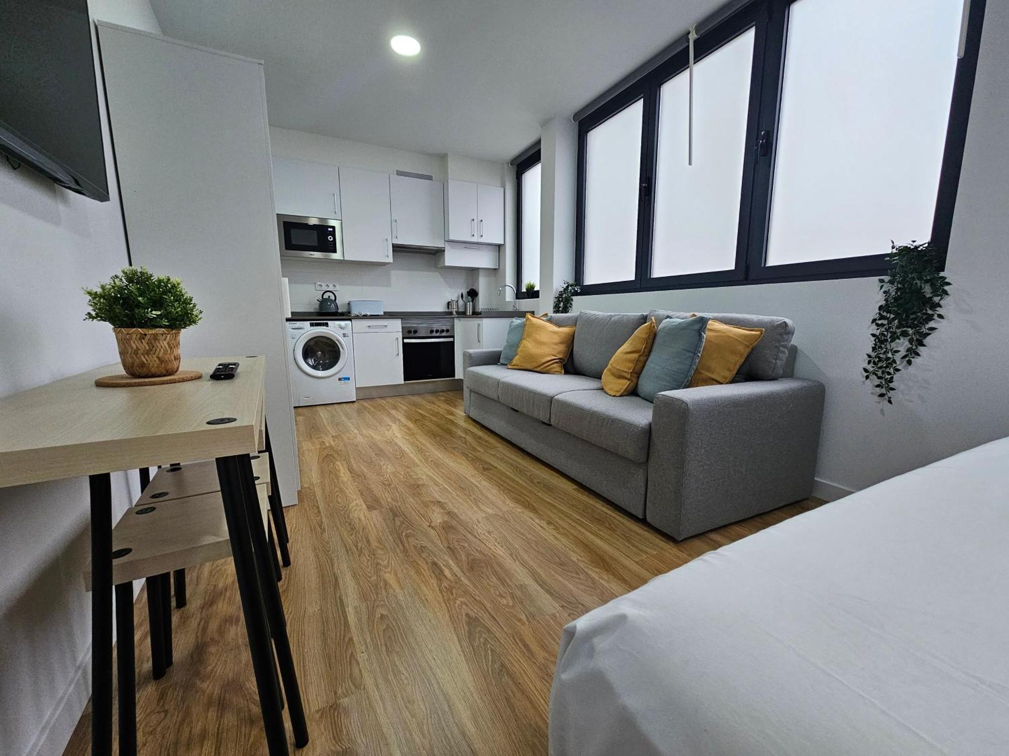 Apartamentos Aptio Овьедо Экстерьер фото